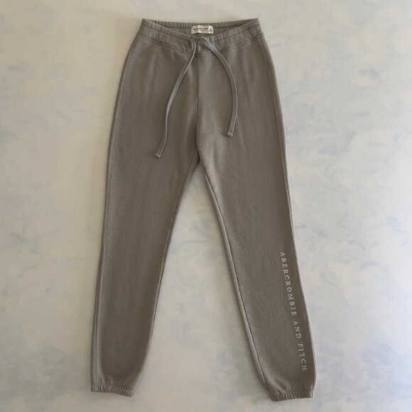 Abercrombie & Fitch Soft Collection Grey Drawstring Jogger Logo Sweatpants - Picture 1 of 7